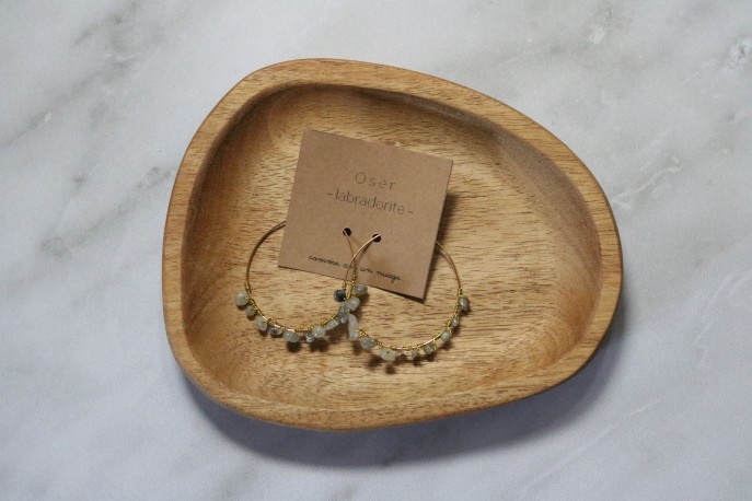 Oser, labradorite, boucle d'oreille