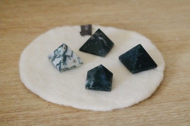 pyramide agate mousse
