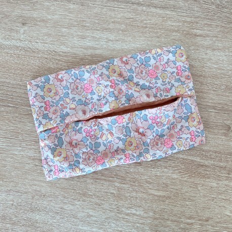 Le distributeur de mouchoirs, en betsy barbapapa